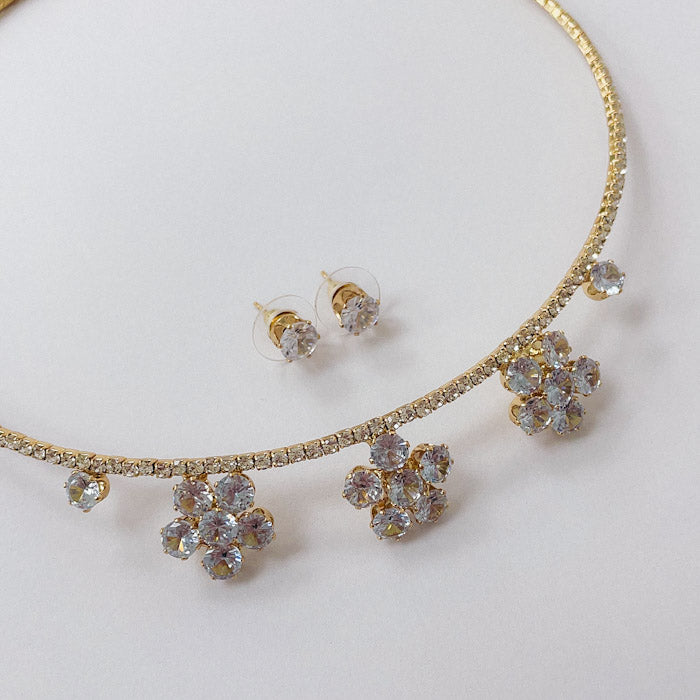 Conjunto Dorado Gargantilla y Aros micro Cristal con Flores COD052